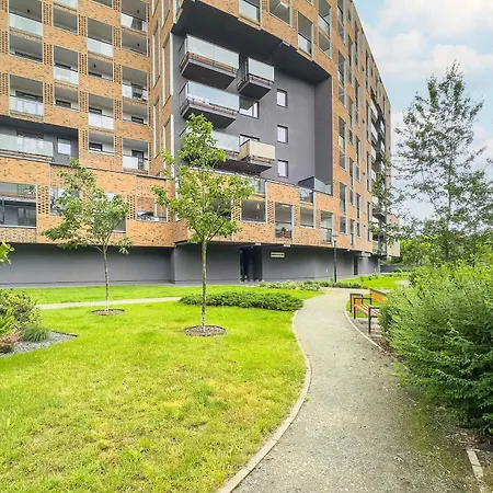 아파트 Family With Large Balcony And 2 Parking Spaces By Renters *